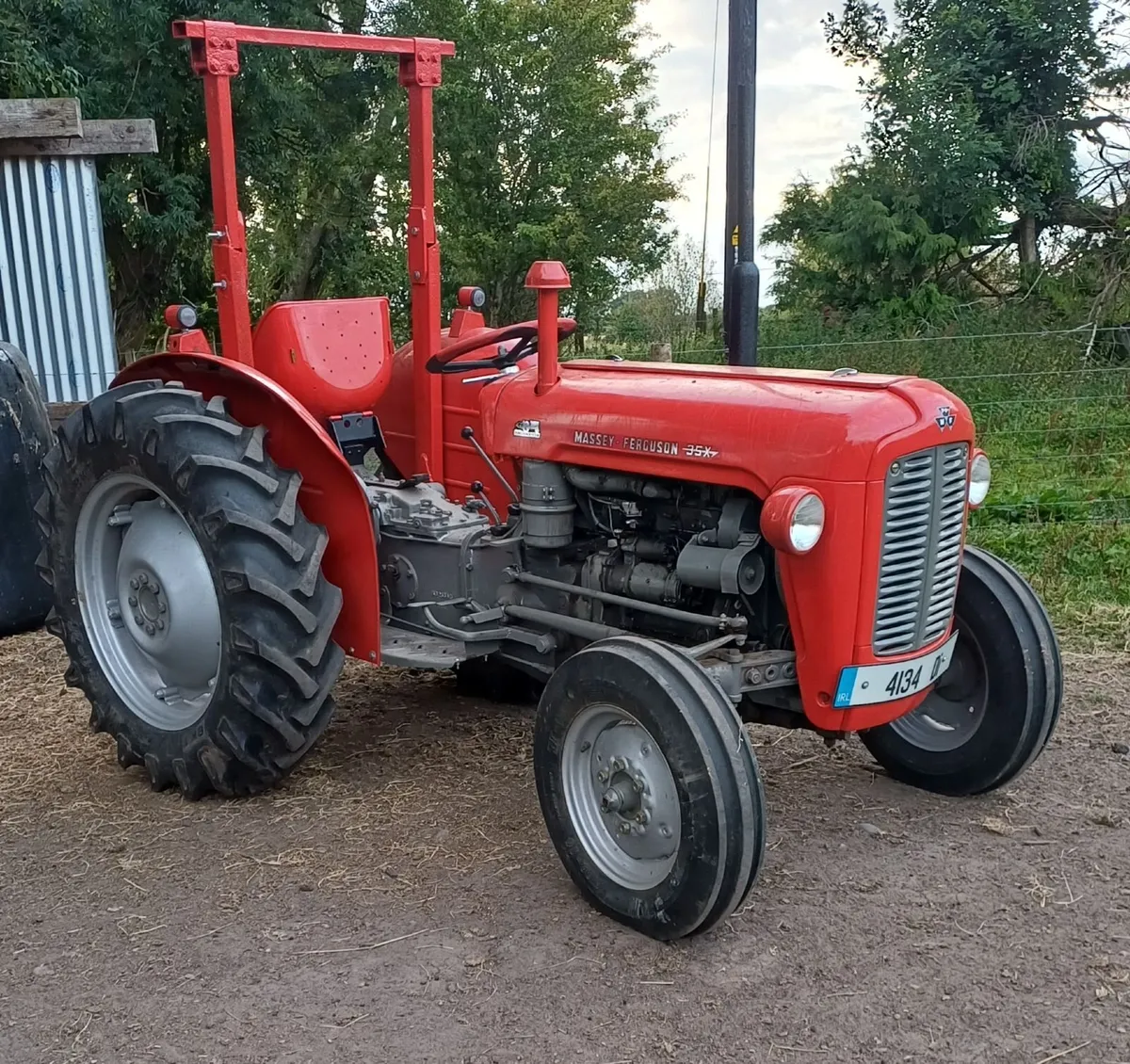 Massey Ferguson 35x vintage tractor for sale - Image 4