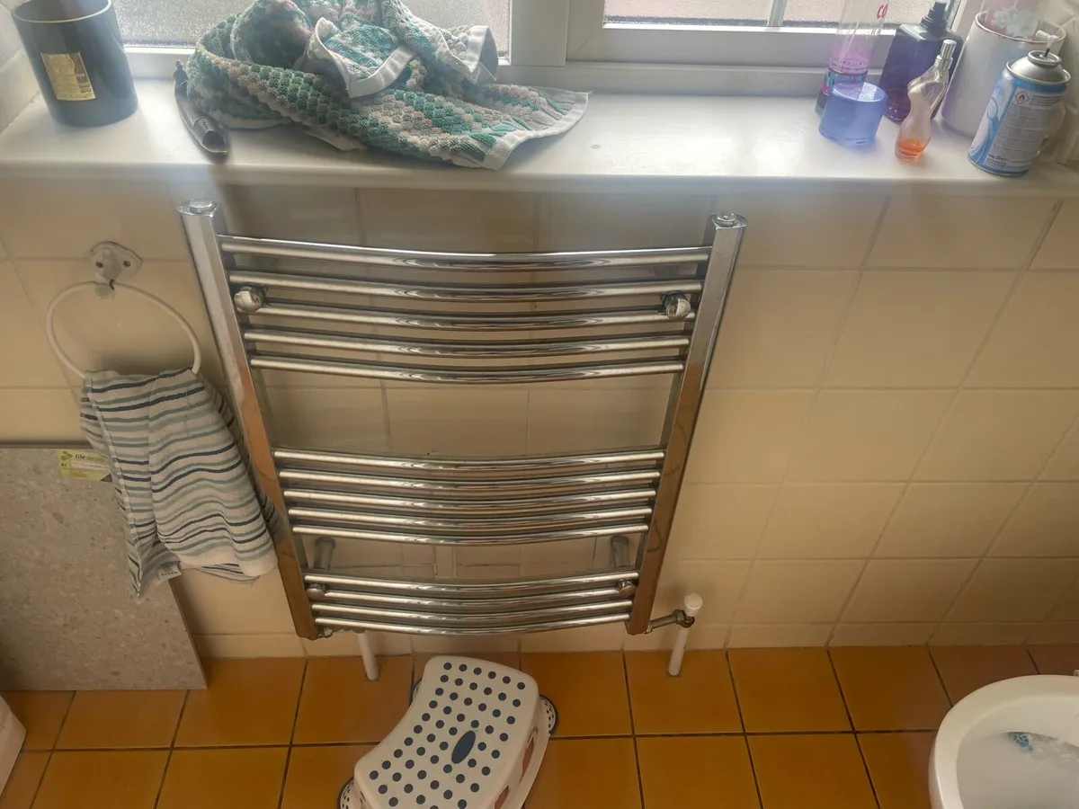 Bathroom ware - Image 2