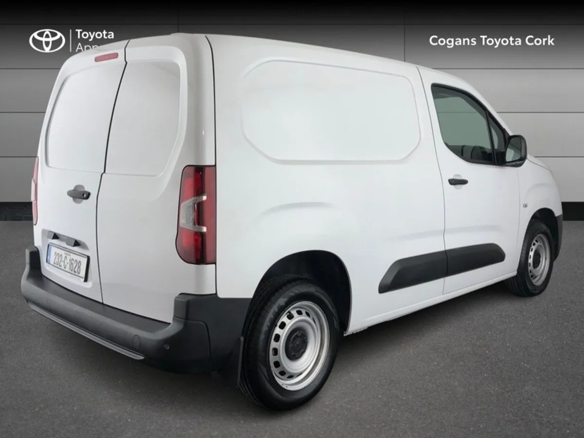 Toyota Proace City 1.5 GX SWB 650KG - Image 2