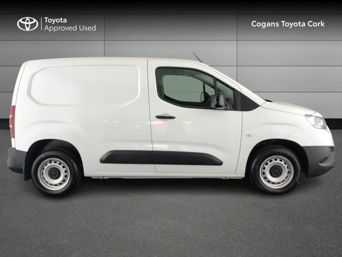 Toyota Proace City 1.5 GX SWB 650KG - Image 3