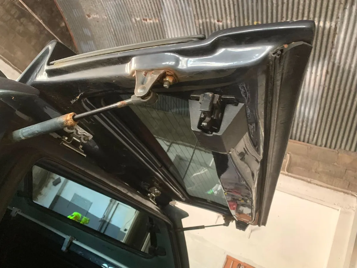 Ford ranger canopy - Image 4
