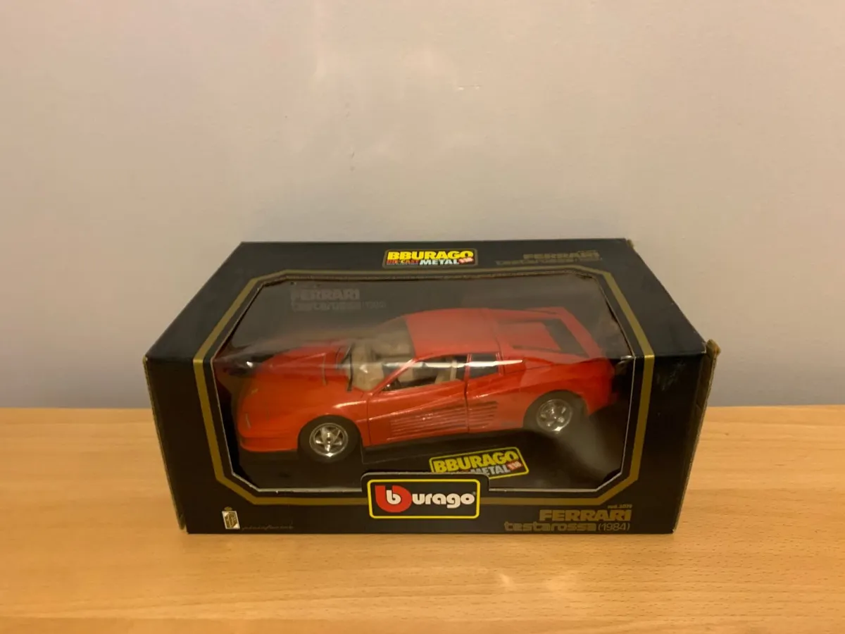 1984 Ferrari Testarossa 1/18 Burago Model Car - Image 3