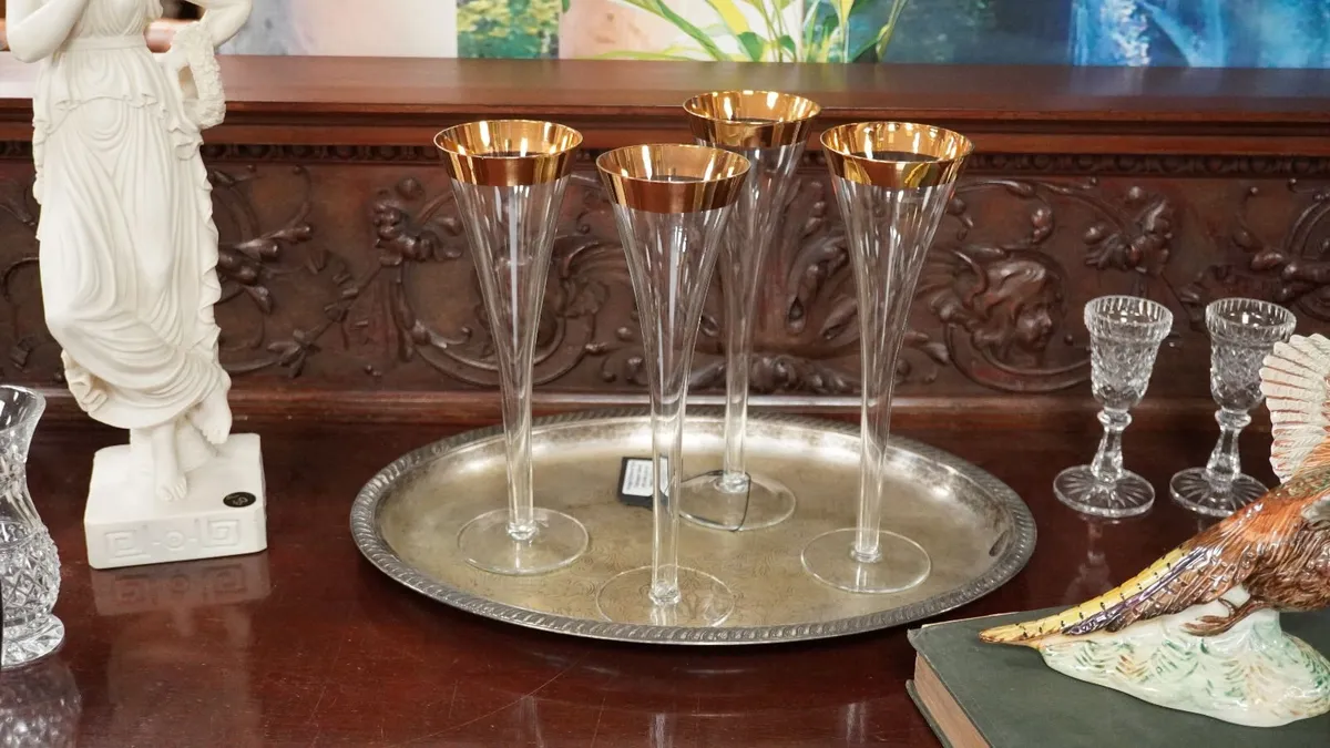 Vintage Hollywood Regency Style Champagne Flutes - Image 1