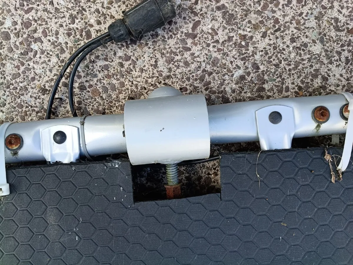 Thule Car towbar carrier - Image 1
