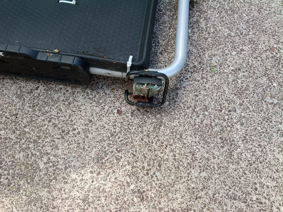 Thule Car towbar carrier - Image 4