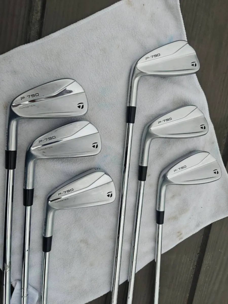 Left handed TaylorMade p790 Stiff flex - Image 1