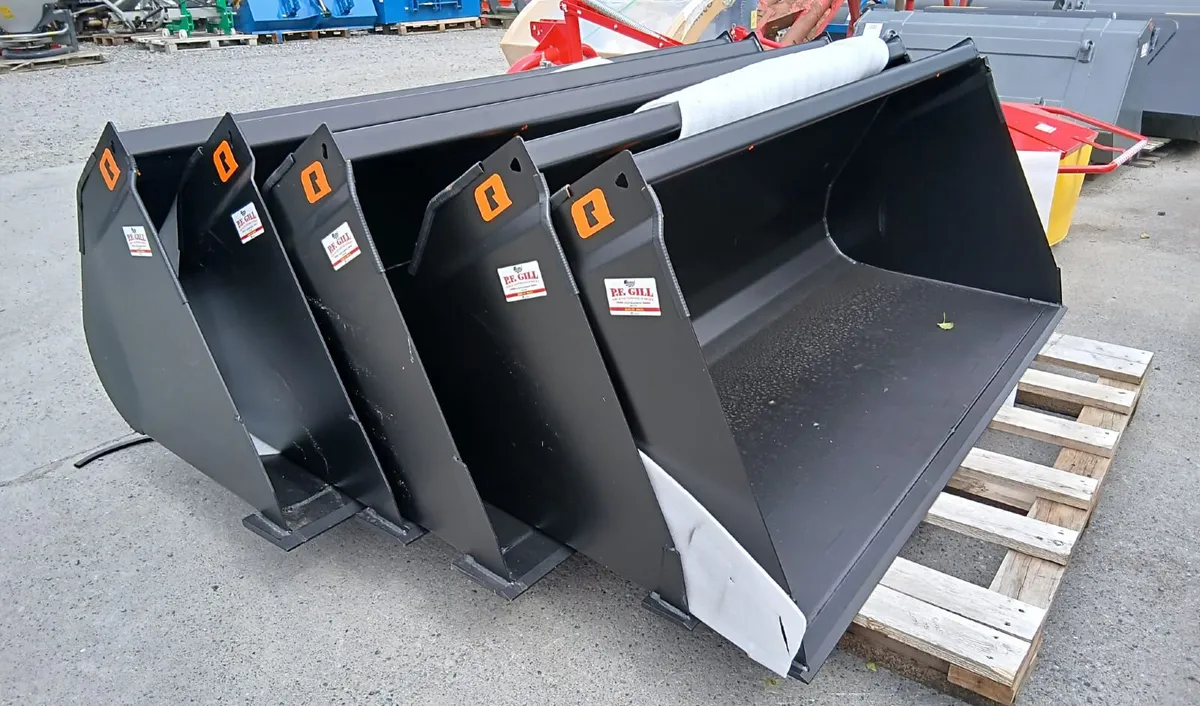 NEW QUICKE, FLEMING , STEKRO TRACTOR LOADER BUCKET - Image 1