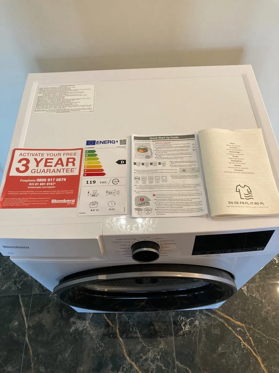 Blomberg 8kg Heat-Pump Tumble Dryer LTNA18320W - Image 4