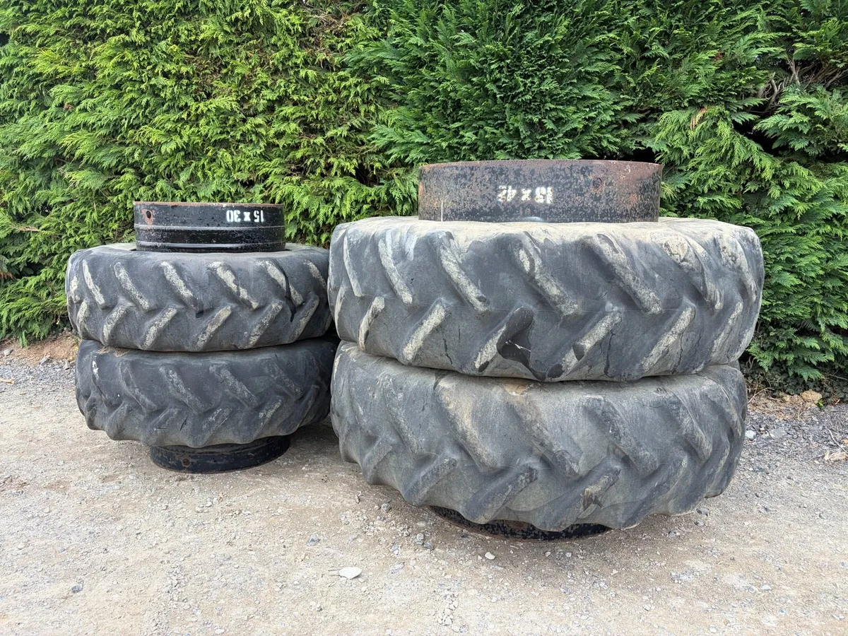 Stocks complete set 42’s and 30’s - Image 1
