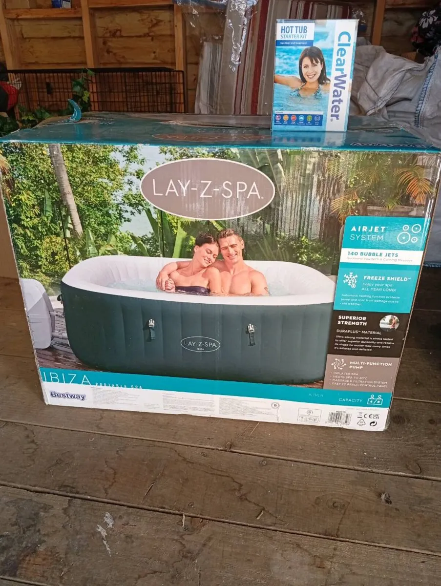 Lay-Z-Spa Ibiza Airjet - Image 1