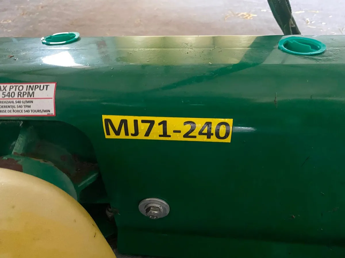 Major MJ71-240 mower - Image 3