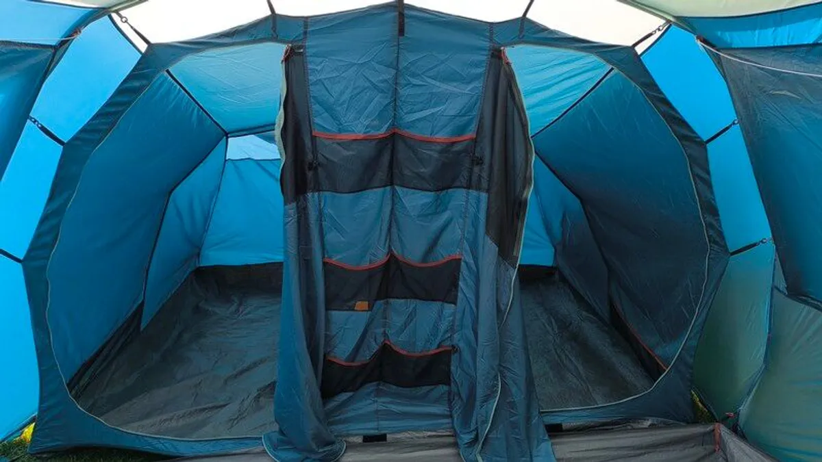 8 man tent - Image 2