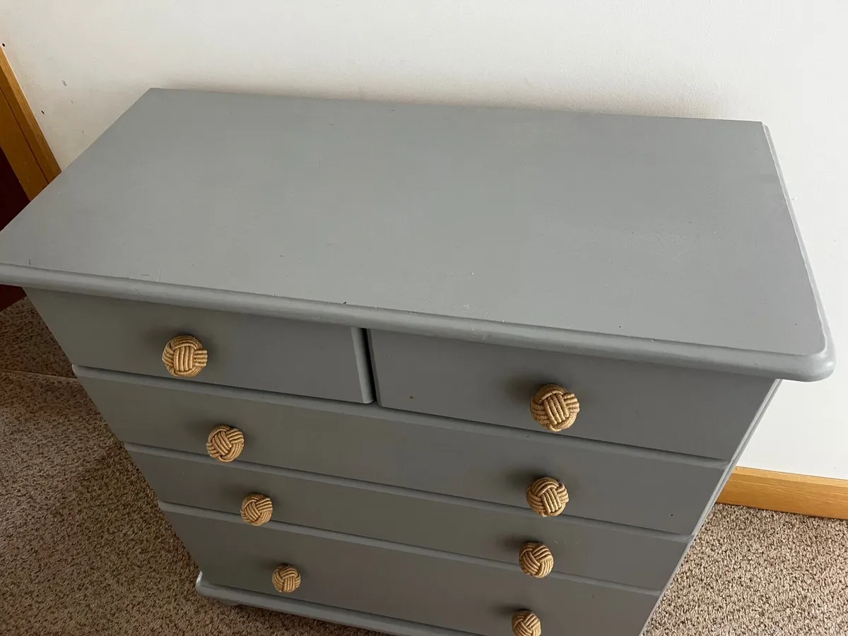 Chest of drawers - Image 2