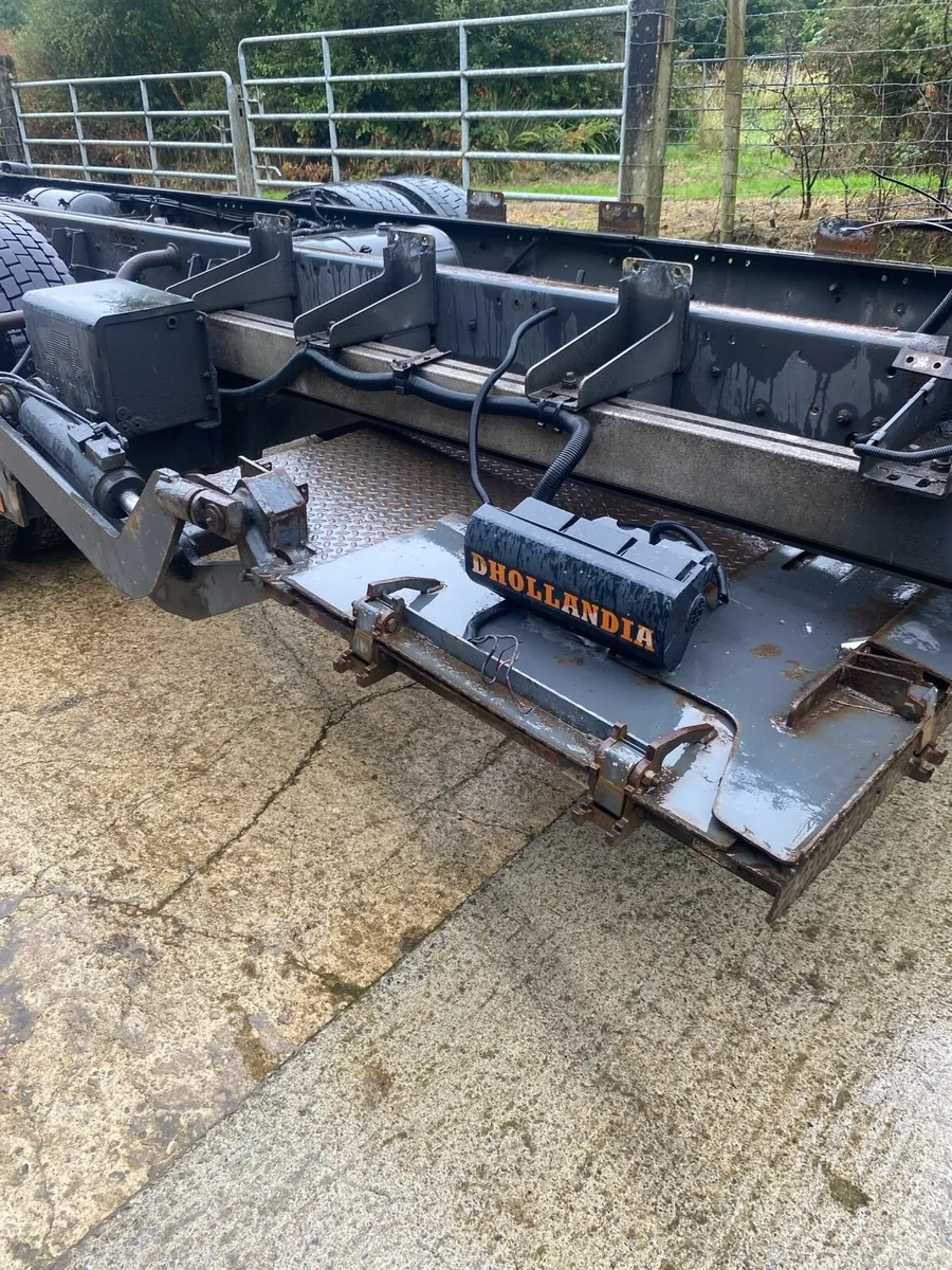 Truck Tail lifts - Image 1