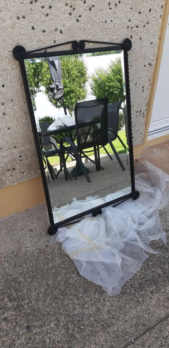 fireplace and mirror - Image 1