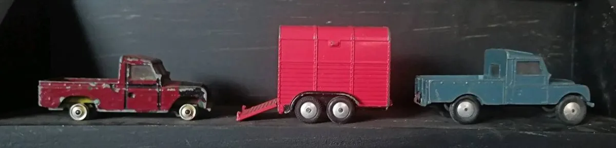 Corgi Landrover 1st - Image 1