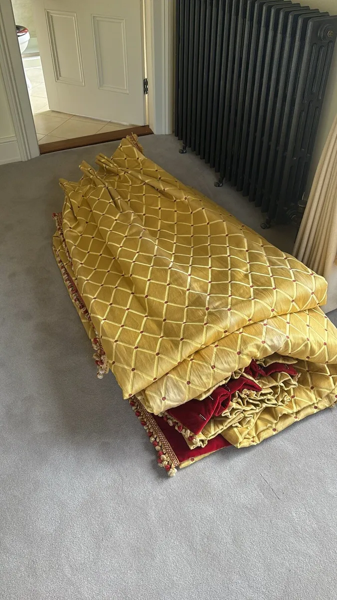 Bespoke Curtains & Curtain Poles - Image 1