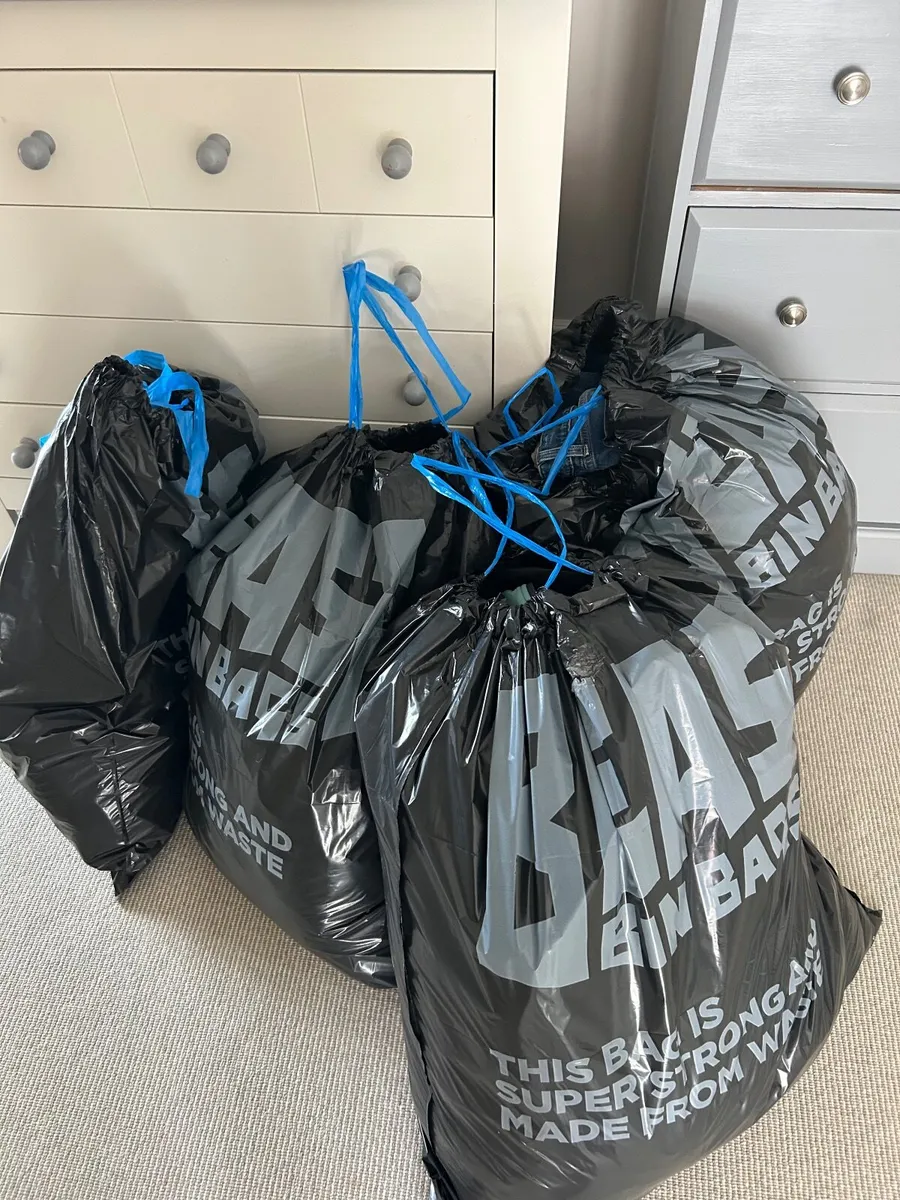 Men’s clothes free excellent condition