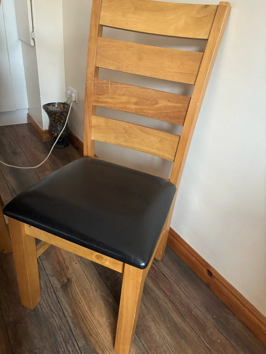 Table and 6 Chairs - Image 2
