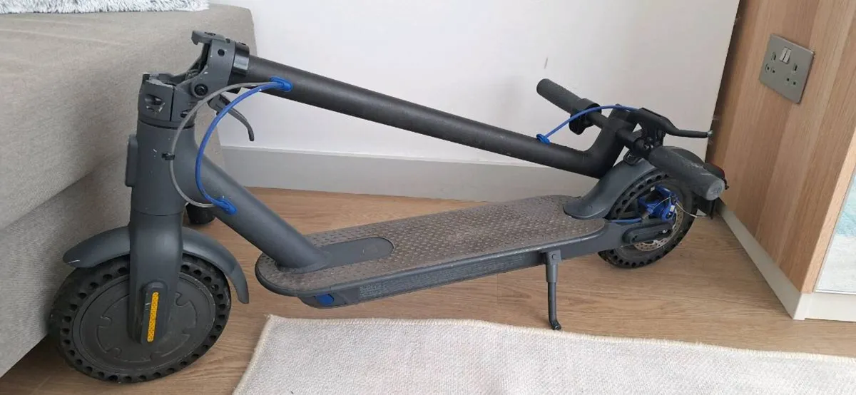 Xiaomi Electric Scooter - Image 2