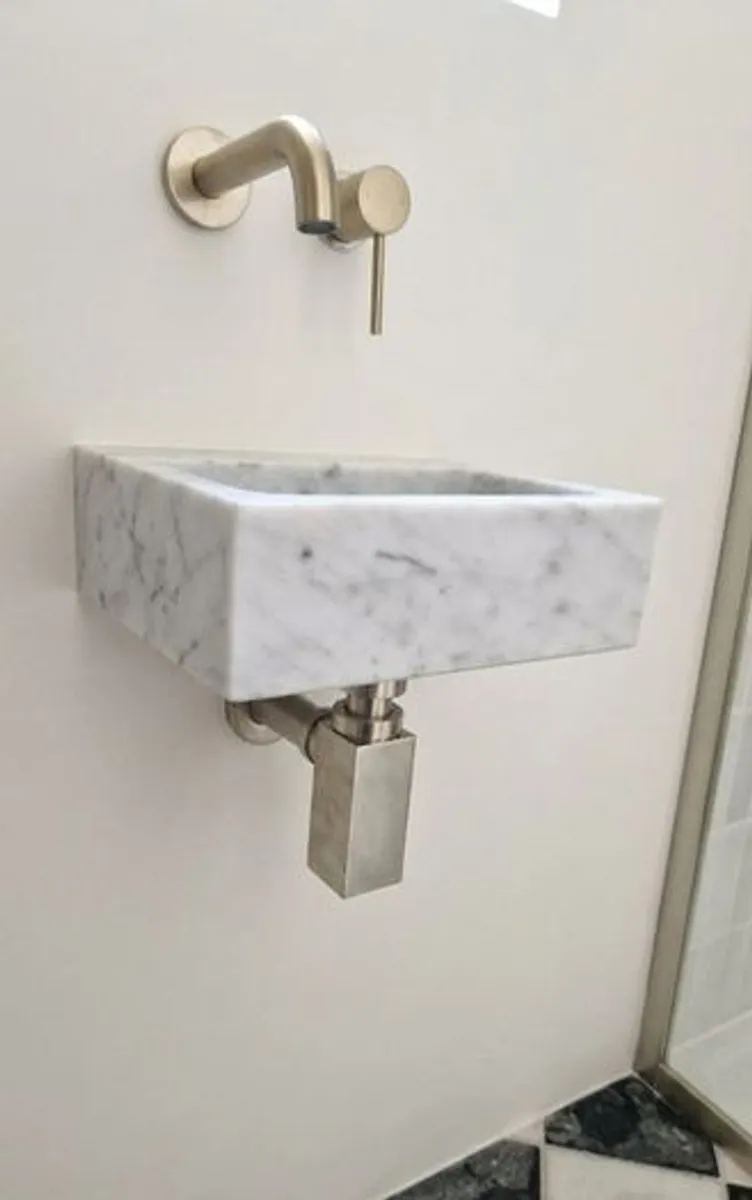 Carrara marble wall mounted sink - Image 4
