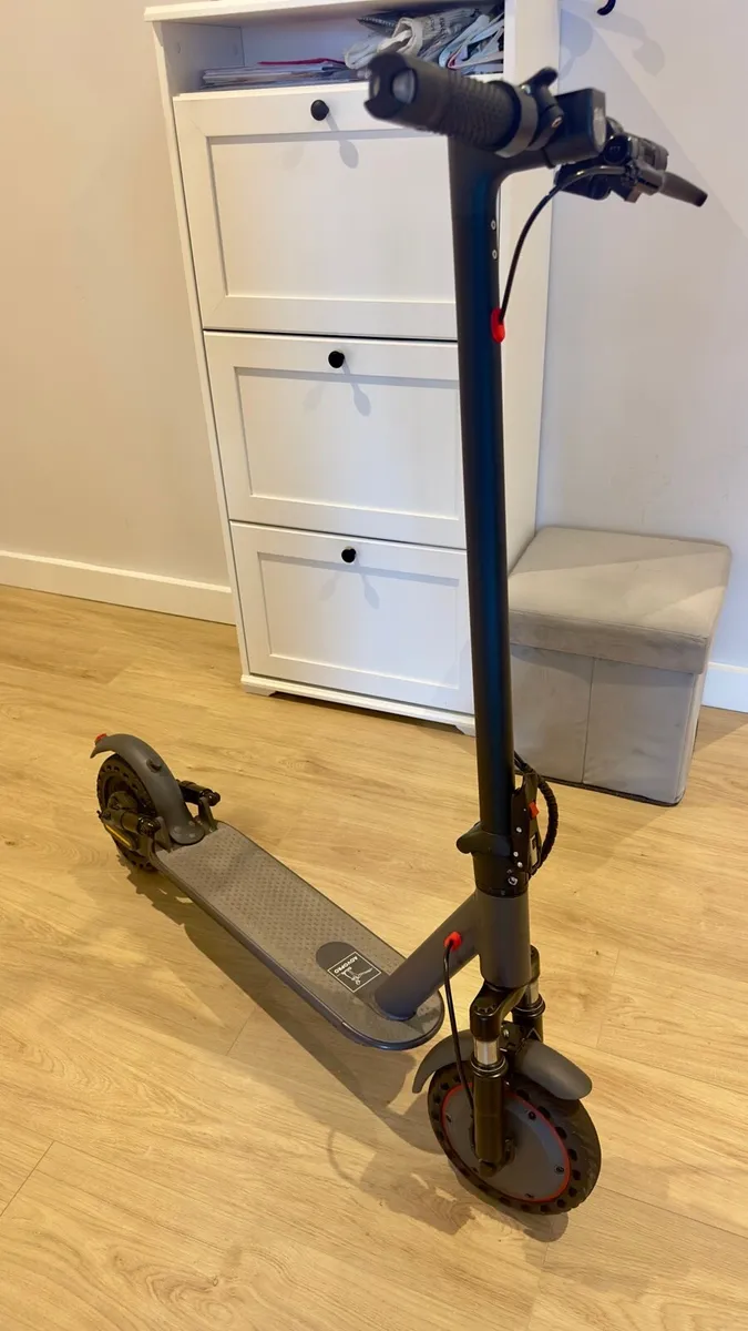 Scooter - Image 1