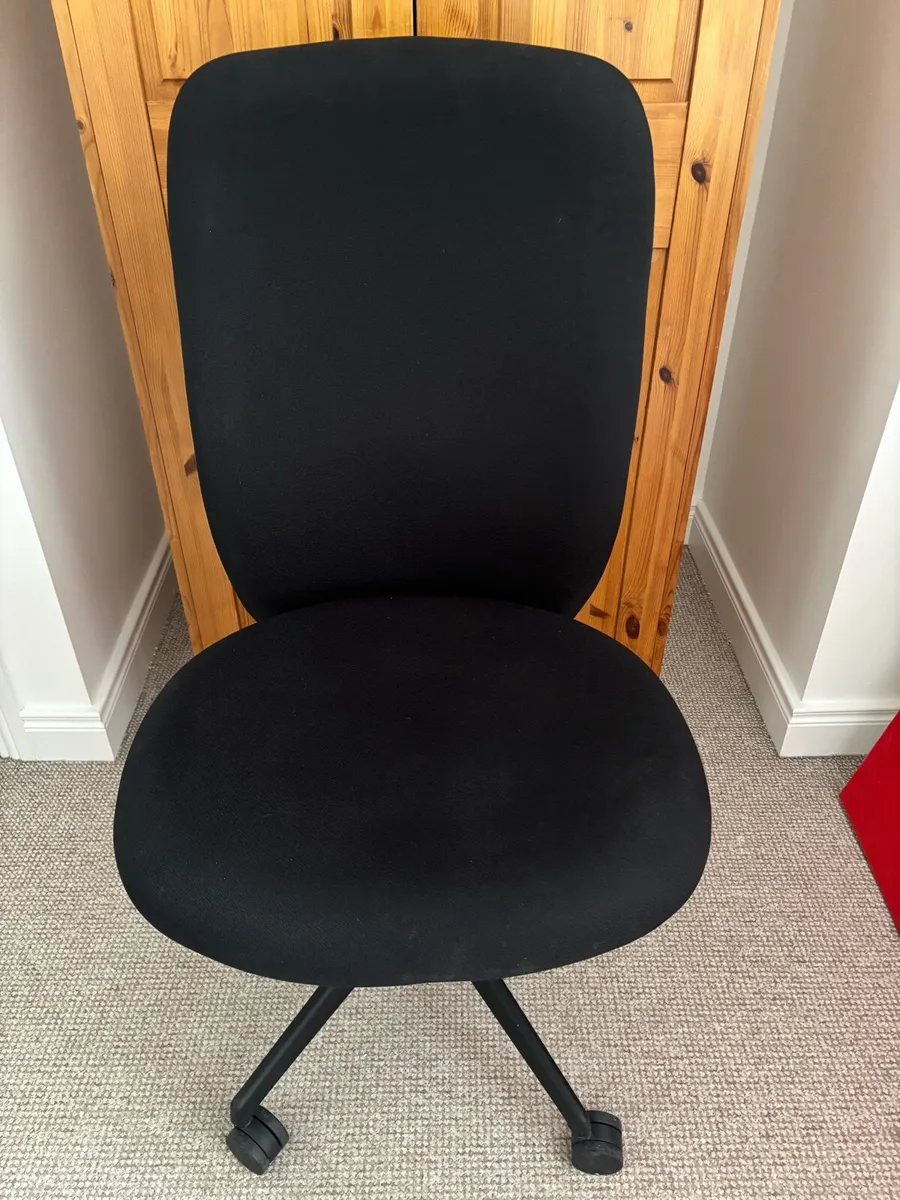 Office chair - Image 1