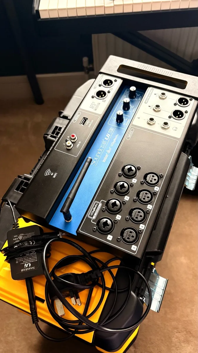 Soundcraft Ui12 Digital Mixer - Image 2