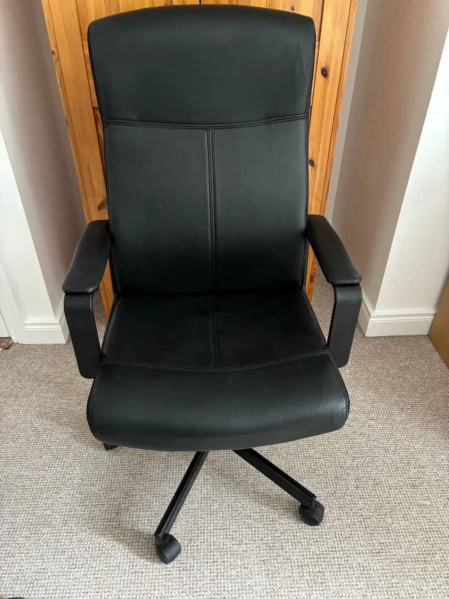 Office Chair - Image 1