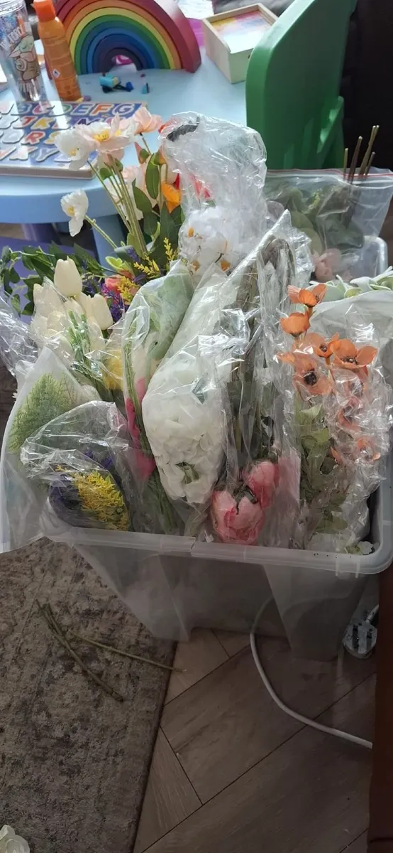 Artificial Flowers - Image 2