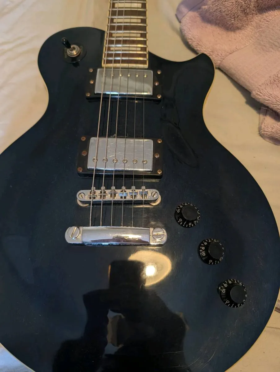 Full electric guitar set up - Image 3