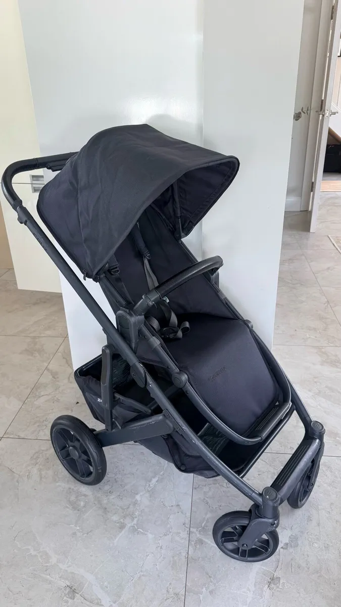 Uppababy Cruz V2 black edition - Image 2
