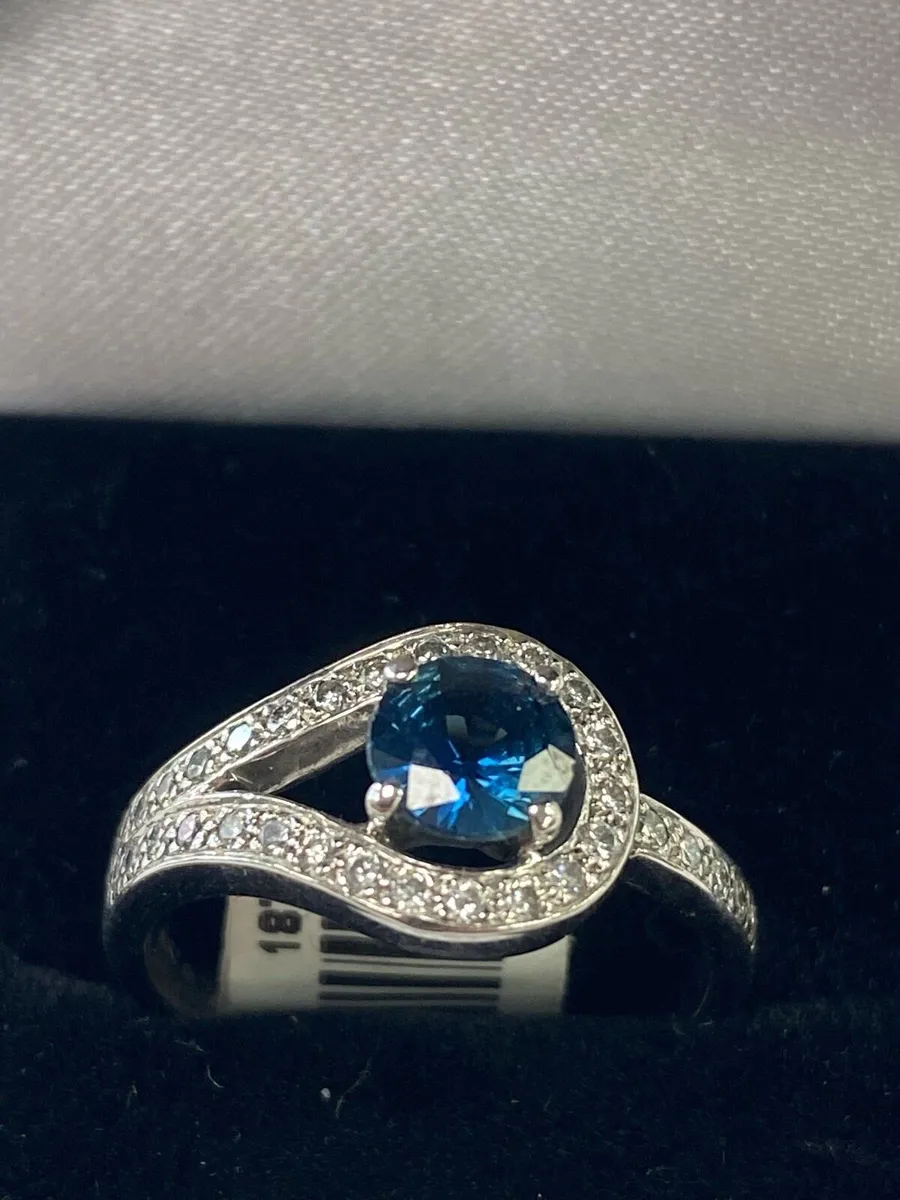 Sapphire ring - Image 2