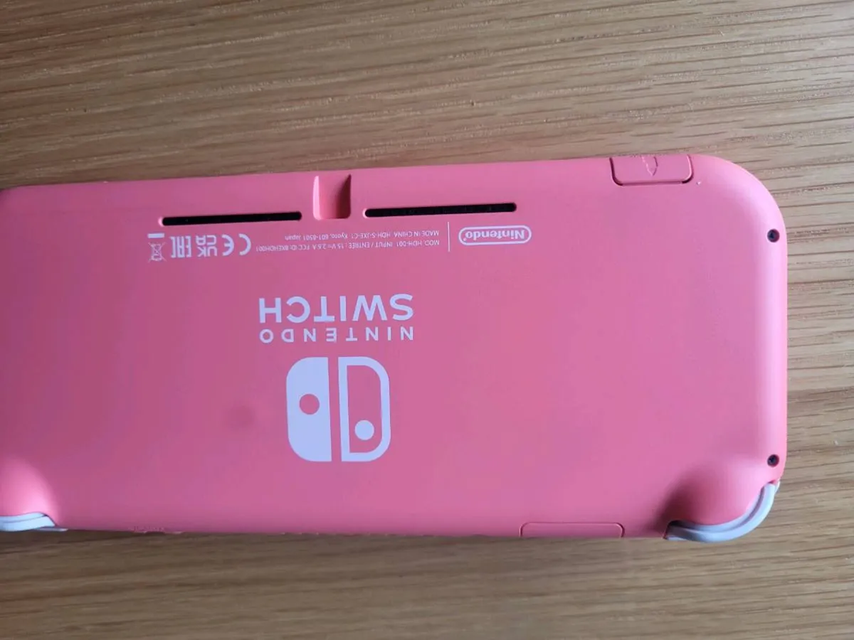 Nintendo switch - Image 1