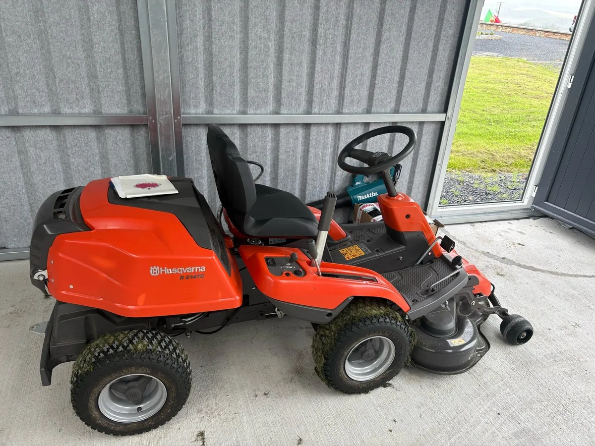 Husqvarna R 214TC Ride-On Mower – 12 Hours - Image 2