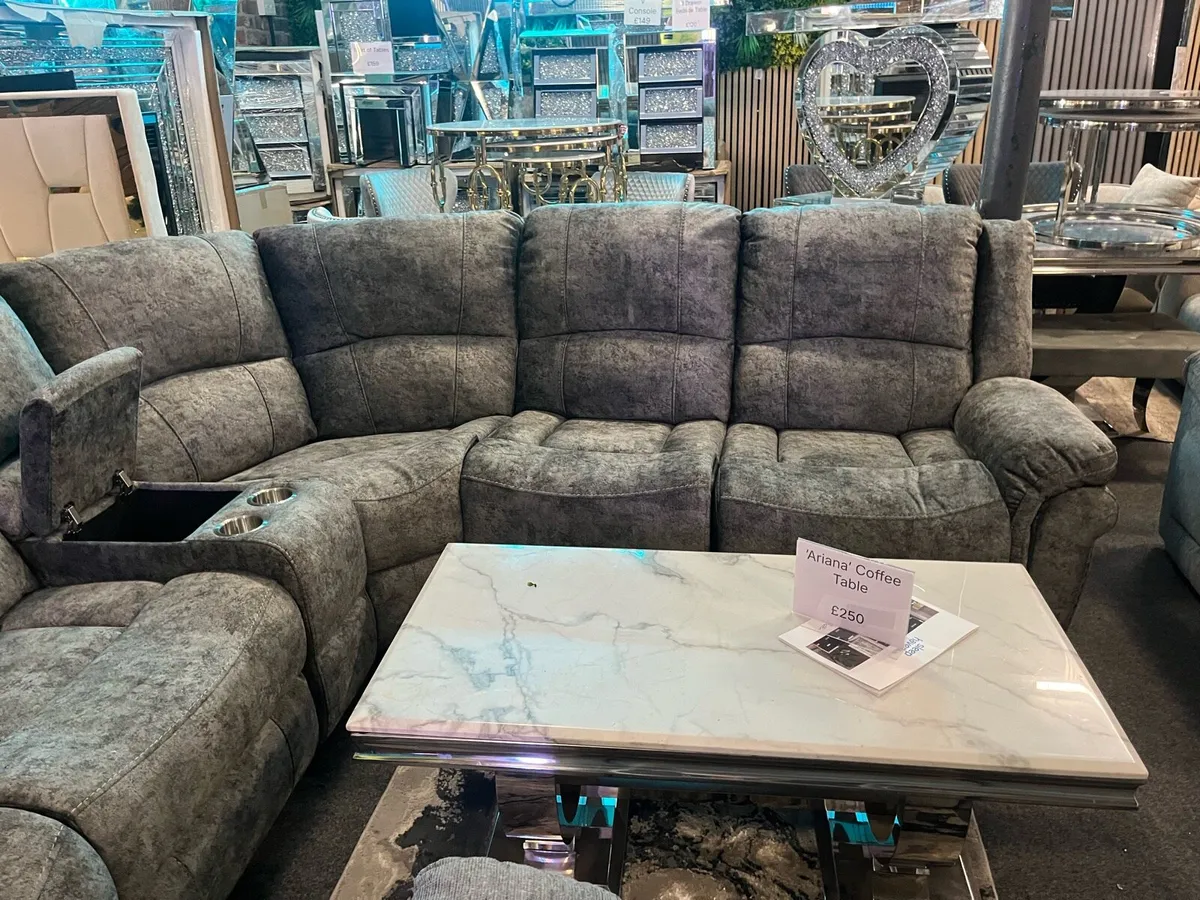 Power recliner sofa - Image 3