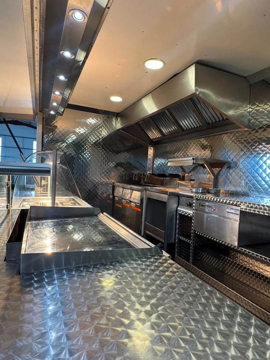 16ft Butlers Catering trailer - Image 4