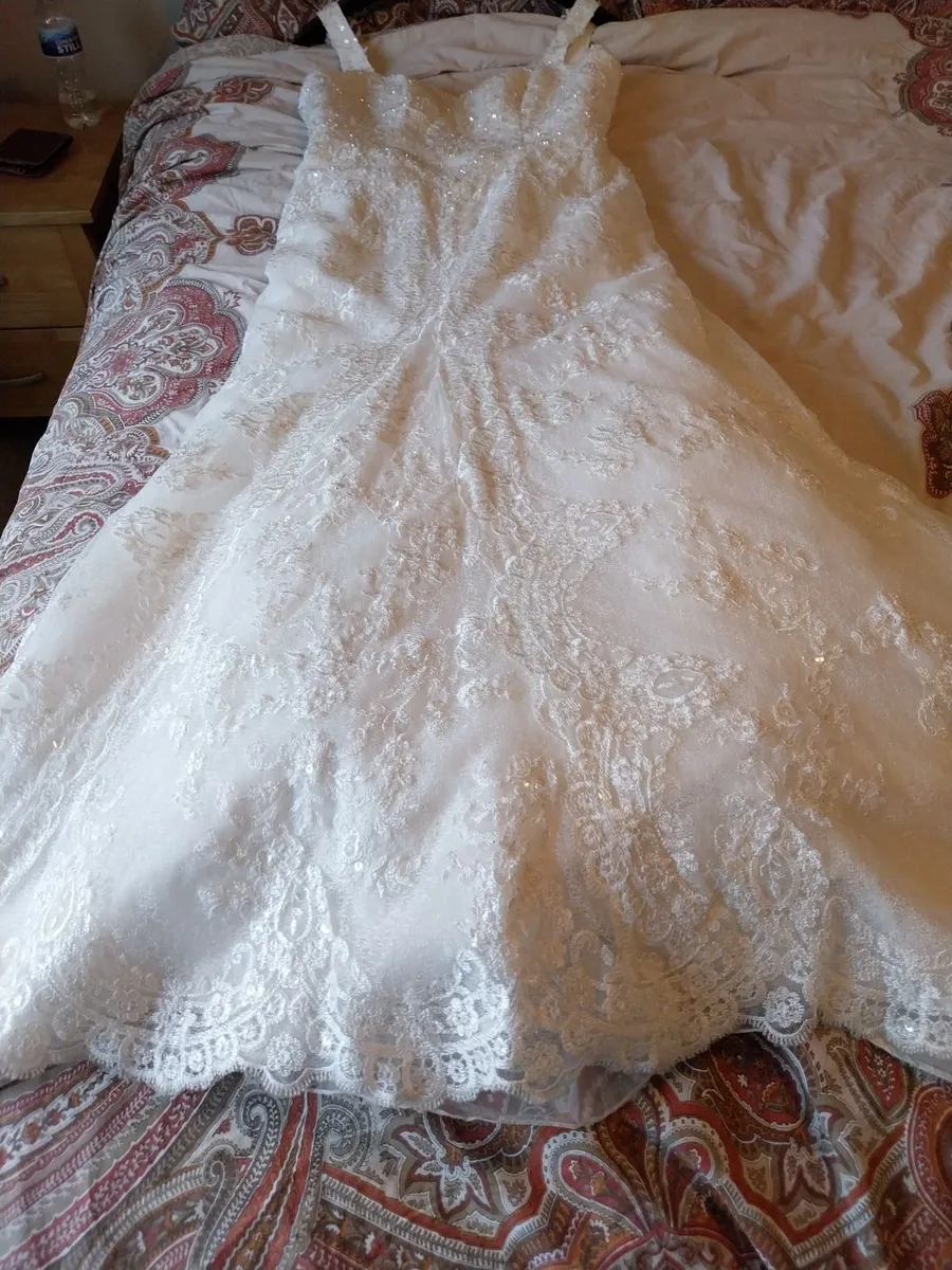 Wedding dress - Image 4