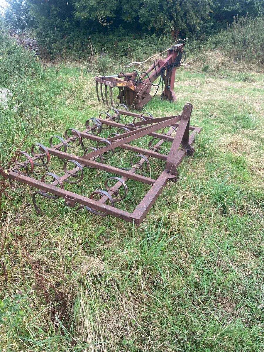Farm equipment - Image 3
