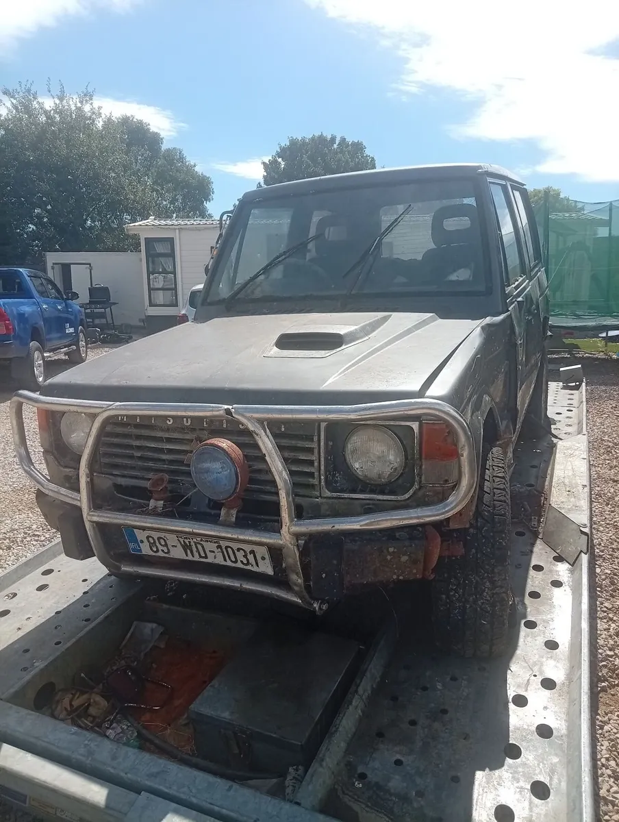Mitsubishi Pajero 1989 - Image 1