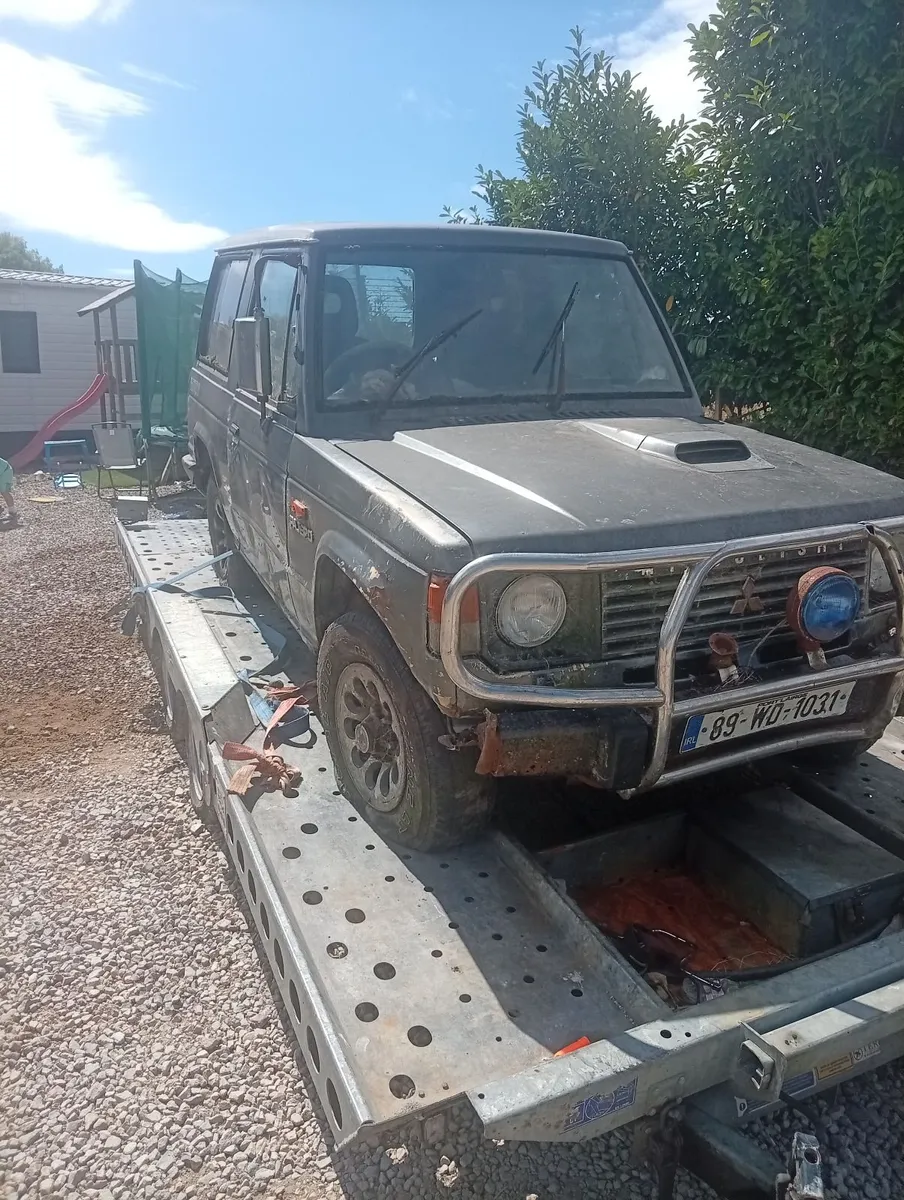 Mitsubishi Pajero 1989 - Image 2