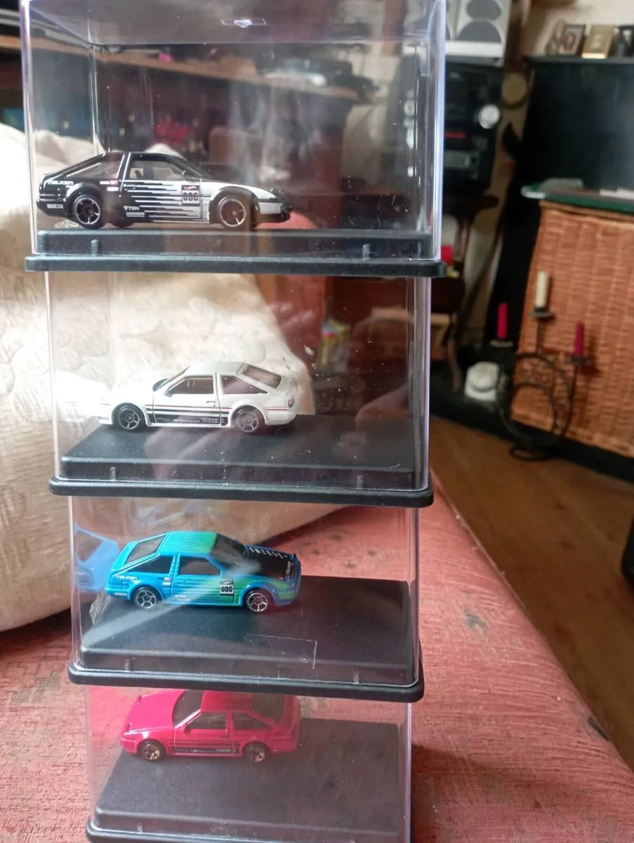MATCHBOX DID -CAST TOYOTA 1-64 SCALE MODLES - Image 1