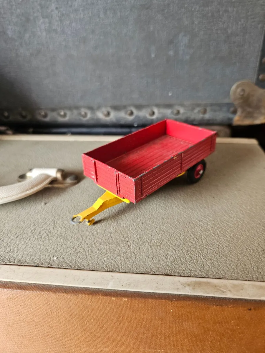 Corgi 1970's Farm Trailer - Image 1