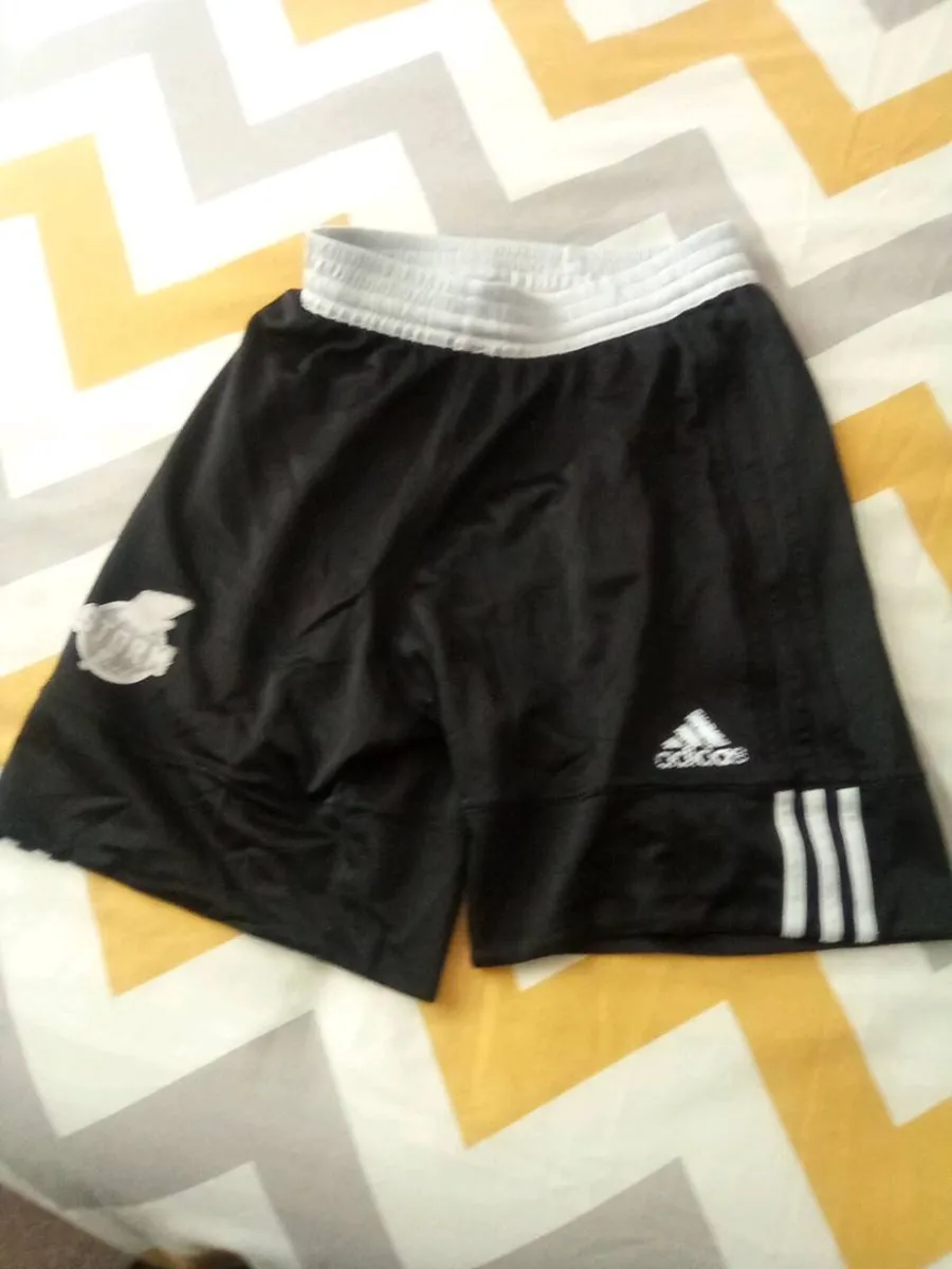 ADDIDAS. BLACK.  MEDIUM.  SHORTS - Image 1