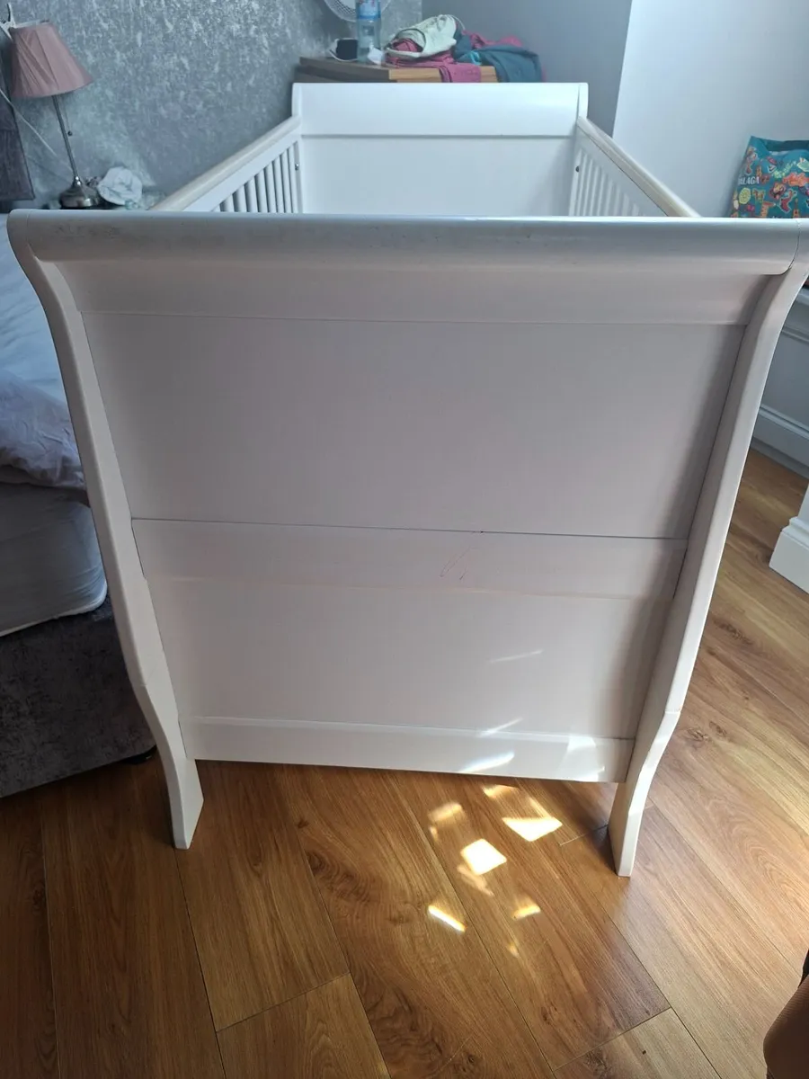 Sleigh cot Mamas &Papas &mattress - Image 1