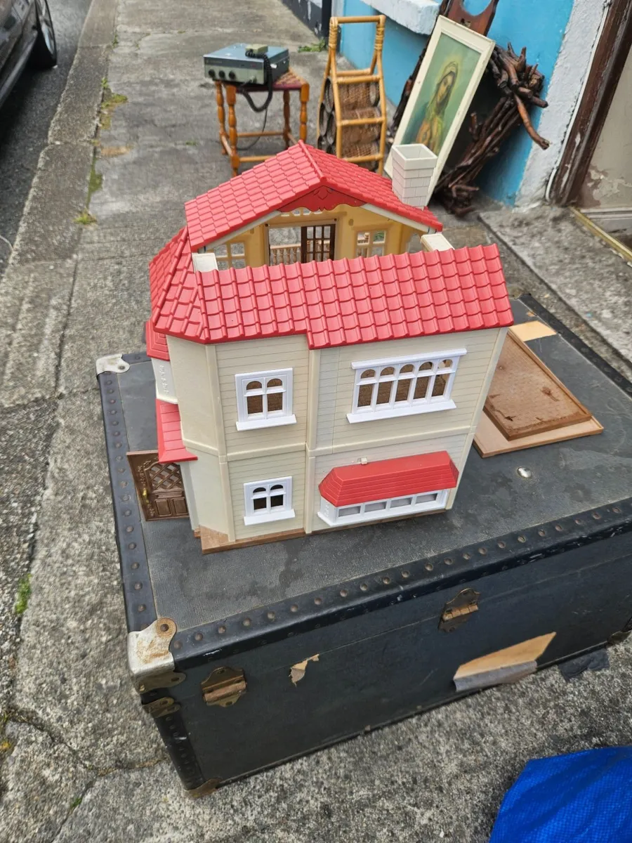 Sylvanian Famalies House - Image 1