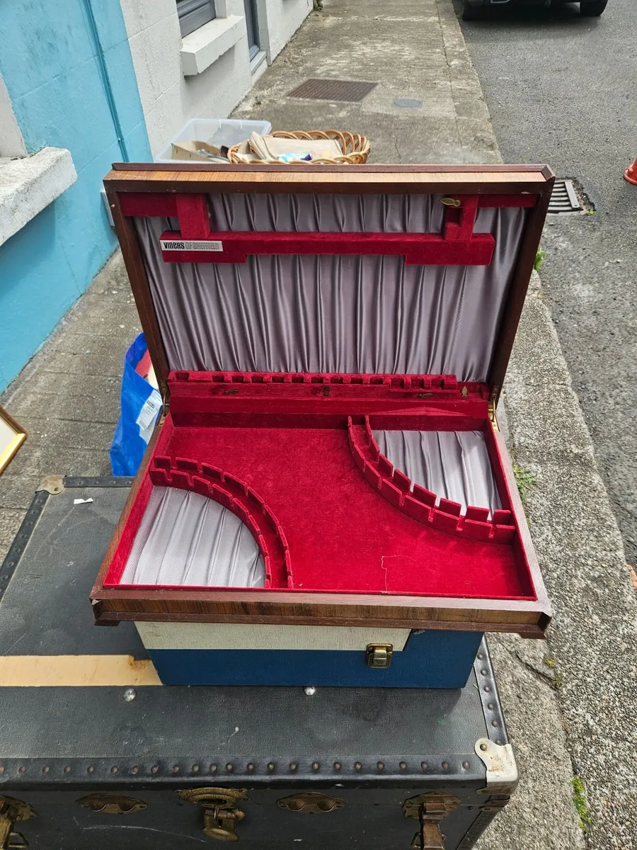 Vintage Box - Image 1