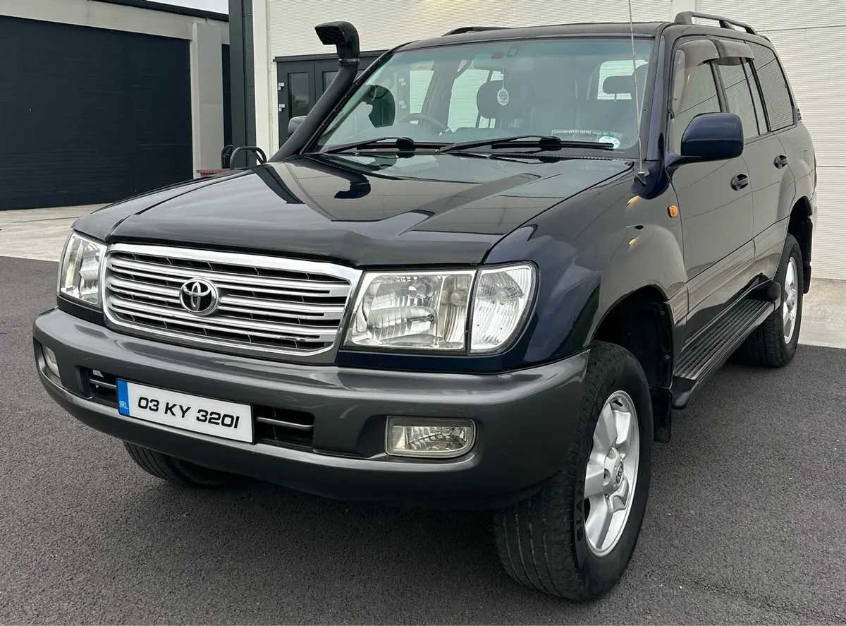 Toyota Amazon Crewcab - Image 2