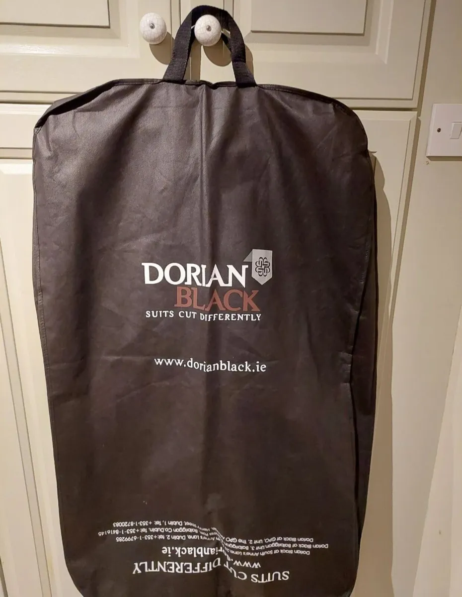 Dorian Black 3 piece suit. - Image 3