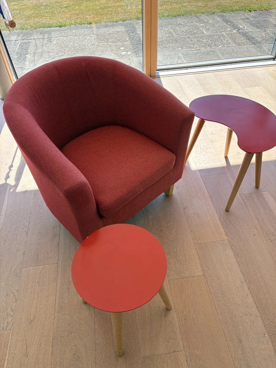 Tub Chair & 2 Modern Side Tables - Image 2